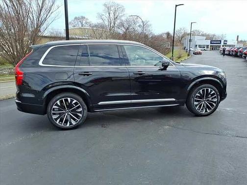 Onyx Black 2025 Volvo XC90 Plus