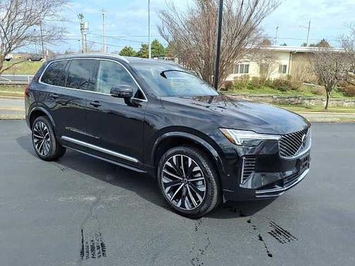 Onyx Black 2025 Volvo XC90 Plus