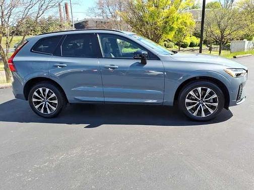 Thunder Grey 2024 Volvo XC60 Plus