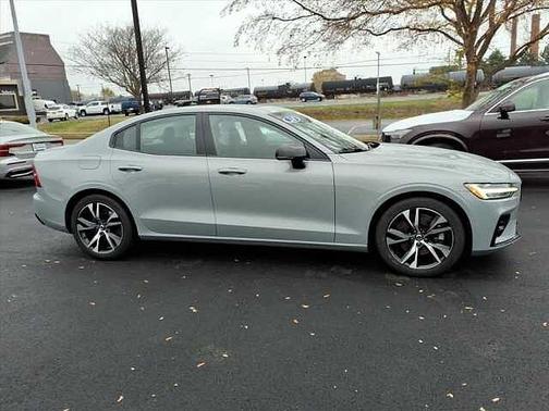 2024 Volvo S60 Core