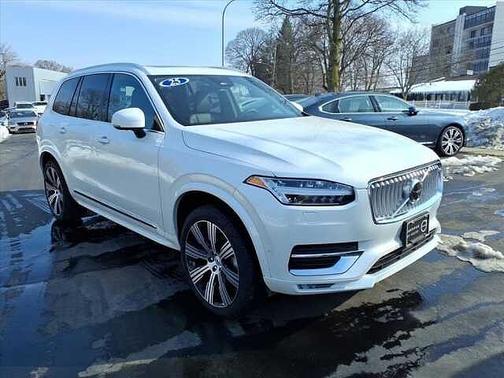 2025 Volvo XC90 Plus