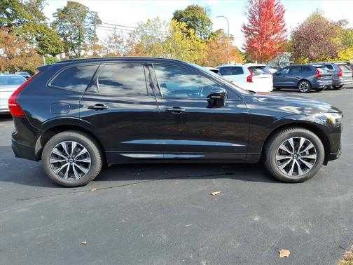 2024 Volvo XC60 B5 Plus Dark