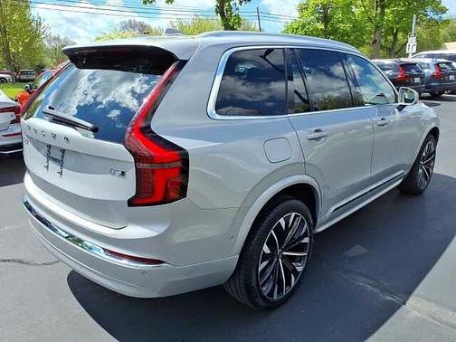Silver Dawn 2025 Volvo XC90 Plus