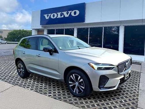 Bright Dusk 2025 Volvo XC60 Core
