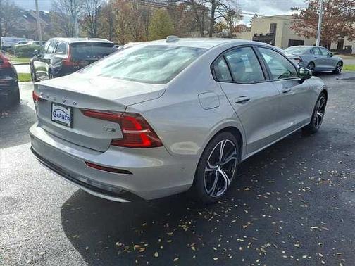 2024 Volvo S60 B5 Ultimate Dark