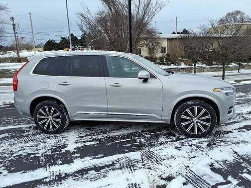 2024 Volvo XC90 Plus