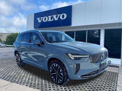 2025 Volvo XC90 Plus