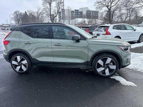 2023 Volvo XC40 Ultimate