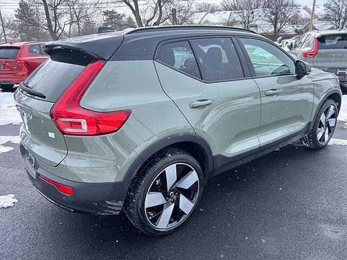 2023 Volvo XC40 Ultimate