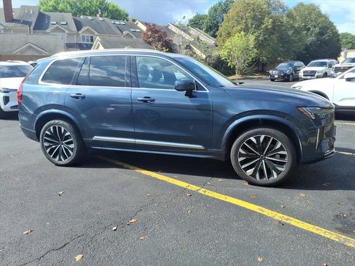 2025 Volvo XC90 B5 (2025.5) Plus 7-Seater