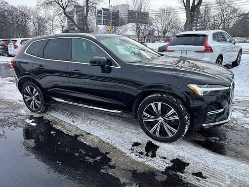 2023 Volvo XC60 Plus