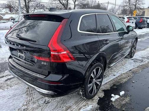 2023 Volvo XC60 Plus
