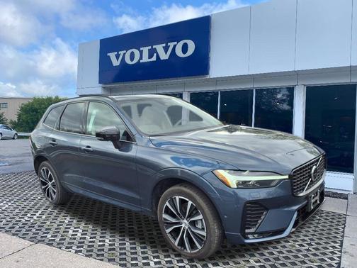 2025 Volvo XC60 B5 Plus