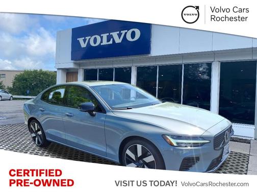 2024 Volvo S60 Recharge Plug-In Hybrid T8 Plus Dark