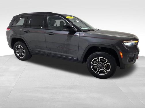 2022 Jeep Grand Cherokee Trailhawk