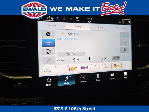 2026 Chrysler Pacifica Select