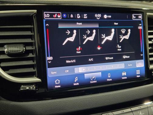 2023 Chrysler Pacifica Touring-L