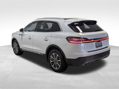 2021 Lincoln Nautilus Reserve