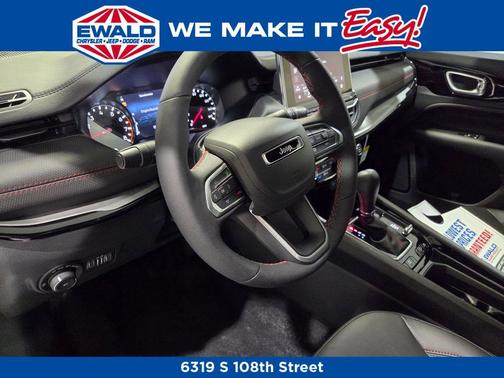 2025 Jeep Compass Trailhawk