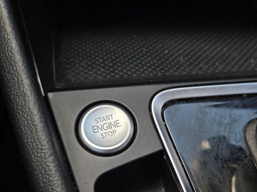 Pyrite Silver Metallic 2019 Volkswagen Jetta 1.4T R-Line