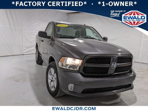 Photo 1 of 7 of 2019 RAM 1500 Classic Express