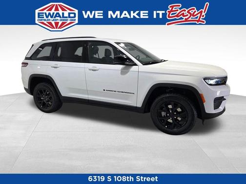 2025 Jeep Grand Cherokee Laredo