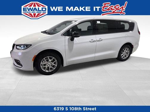 2025 Chrysler Pacifica Select