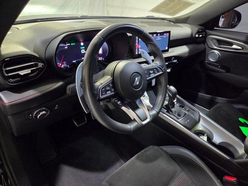 8 BALL 2024 Dodge Hornet R/T Plus