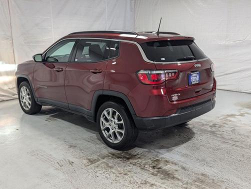 2022 Jeep Compass Latitude Lux
