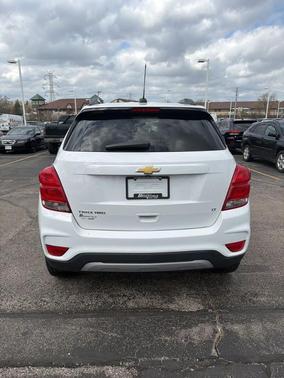 Summit White 2017 Chevrolet Trax LT