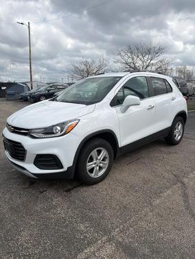 Summit White 2017 Chevrolet Trax LT