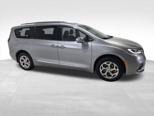 2021 Chrysler Pacifica Limited AWD