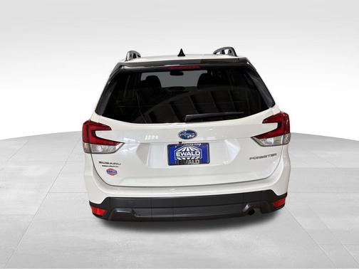 Crystal White Pearl 2024 Subaru Forester Premium