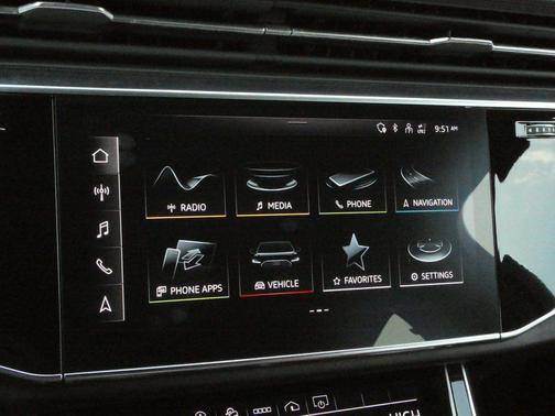 2022 Audi Q7 45 Premium