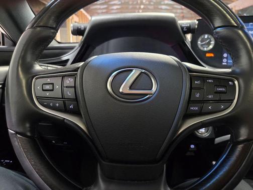 2022 Lexus ES 350 Base