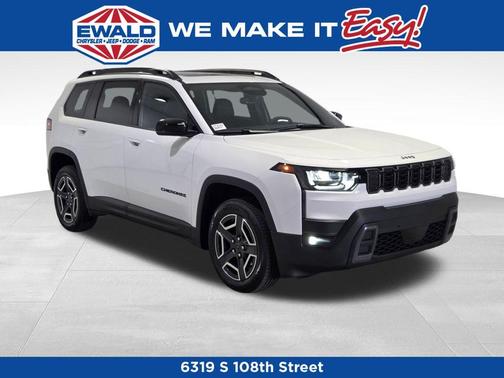 Bright White Clearcoat 2026 Jeep Cherokee LAREDO/LIMITED