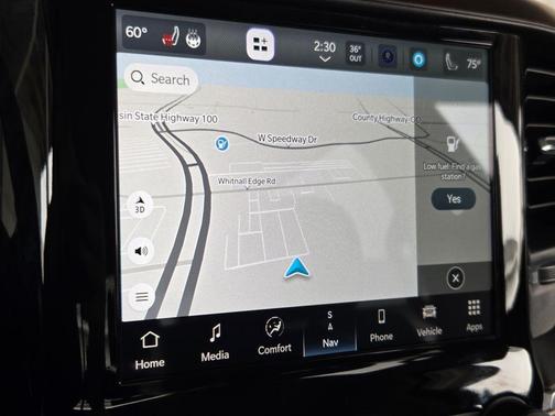 Bright White Clearcoat 2022 RAM 1500 Laramie