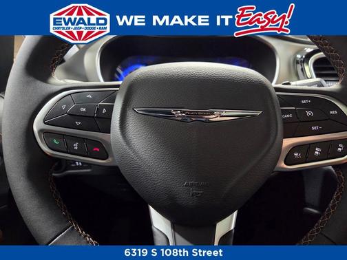 2026 Chrysler Pacifica Pinnacle