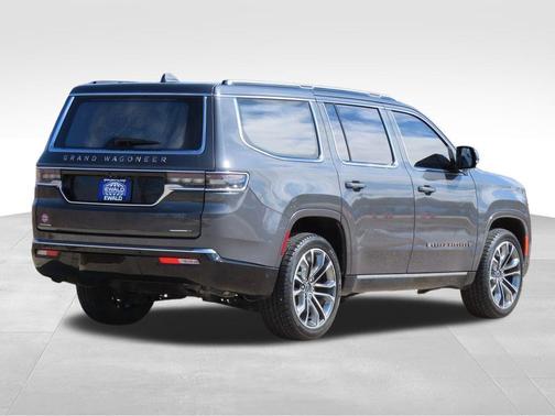 Metallic 2023 Jeep Grand Wagoneer Series III
