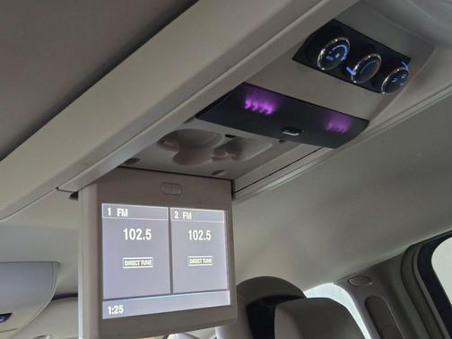 2015 Chrysler Town & Country Touring