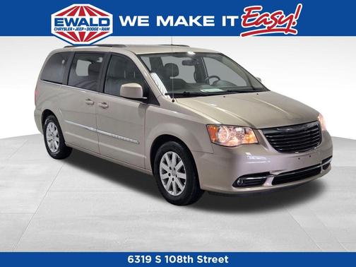 2015 Chrysler Town & Country Touring