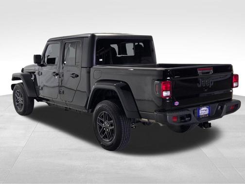 2024 Jeep Gladiator Sport