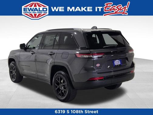 2025 Jeep Grand Cherokee Laredo