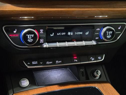 2022 Audi Q5 45 S line quattro Premium