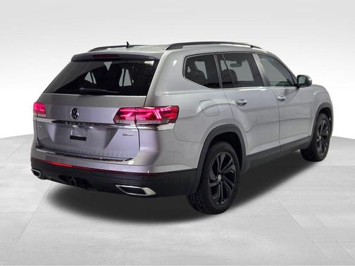 2022 Volkswagen Atlas 3.6L SE w/Technology