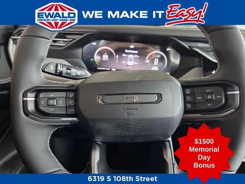 Bright White Clearcoat 2026 Jeep Cherokee LAREDO/LIMITED