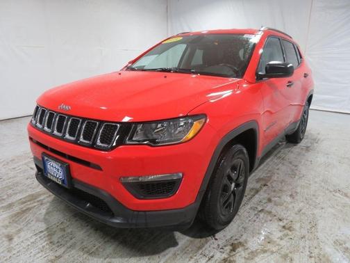 Photo 2 of 27 of 2018 Jeep Compass Sport