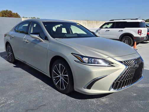 2025 Lexus ES 350 Base