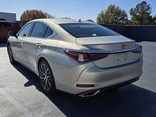 2025 Lexus ES 350 Base
