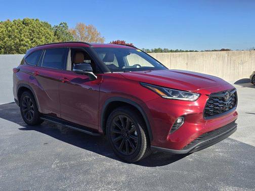 2022 Toyota Highlander Platinum